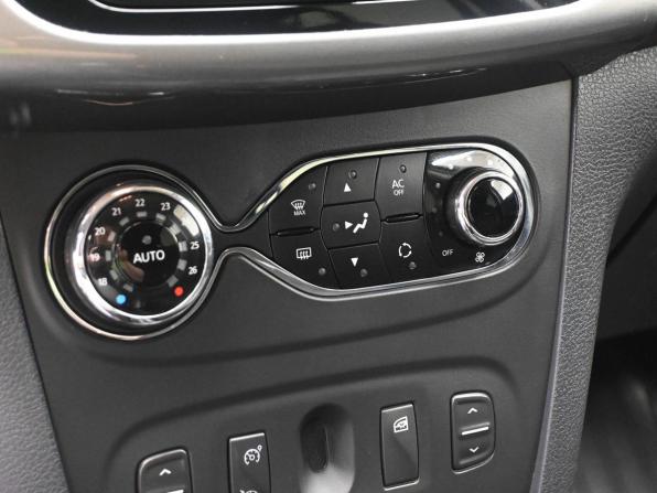 Renault Sandero II с пробегом 2014 года, цена 889 000 рублей, 154003 км, хэтчбек, Автокод Объявления