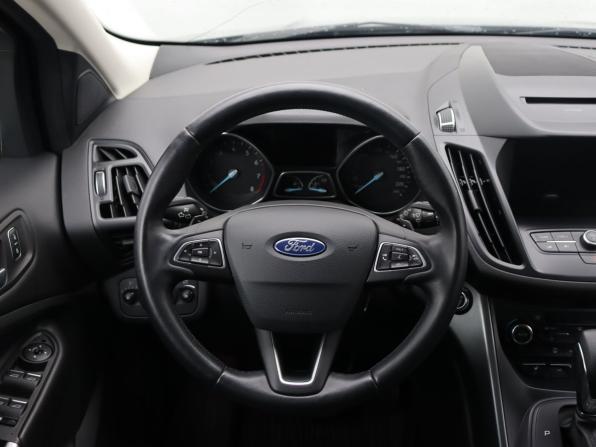 Ford Kuga II Рестайлинг с пробегом 2018 года, цена 1 680 000 рублей, 117101 км, внедорожник, Автокод Объявления
