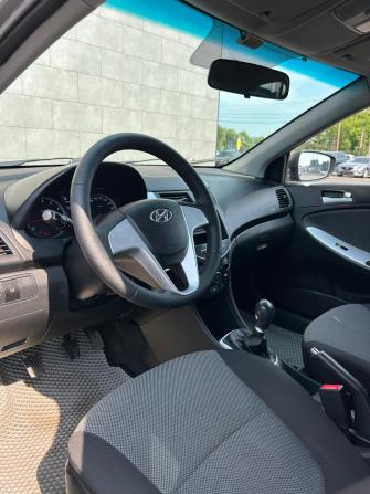 Hyundai Solaris I с пробегом 2011 года, цена 640 000 рублей, 276200 км, седан, Автокод Объявления
