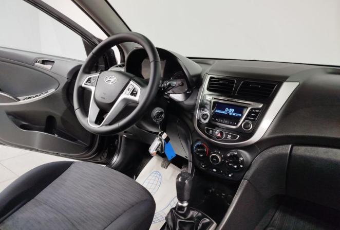 Hyundai Solaris I Рестайлинг с пробегом 2016 года, цена 1 090 000 рублей, 80578 км, седан, Автокод Объявления