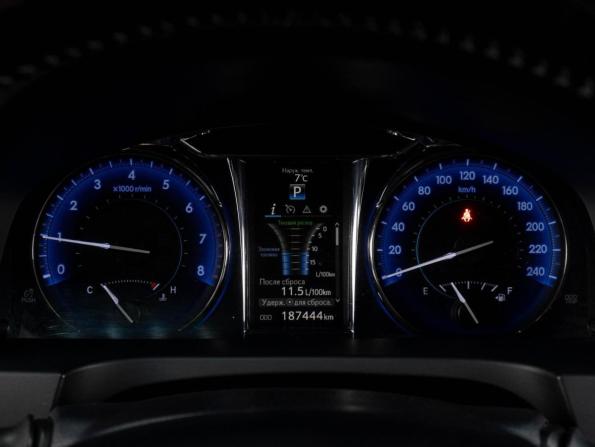 Toyota Camry VII (XV50) Рестайлинг с пробегом 2015 года, цена 2 219 000 рублей, 187444 км, седан, Автокод Объявления