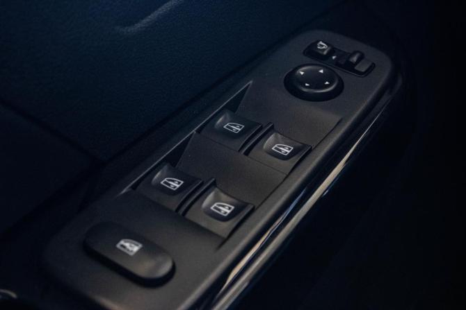 Renault Kaptur I с пробегом 2019 года, цена 1 590 000 рублей, 150546 км, внедорожник, Автокод Объявления