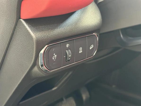 Haval Jolion I Рестайлинг с пробегом 2024 года, цена 2 300 000 рублей, 32405 км, внедорожник, Автокод Объявления