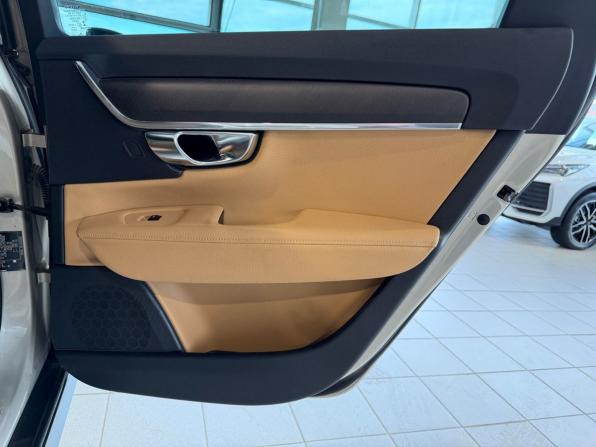 Volvo V90 Cross Country I с пробегом 2018 года, цена 3 175 900 рублей, 136164 км, универсал, Автокод Объявления