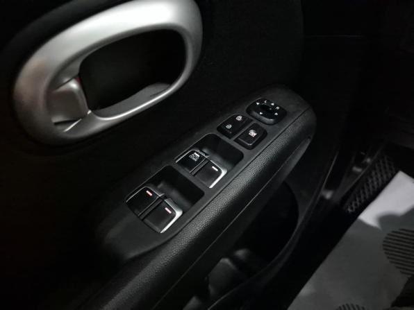 Kia Soul II Рестайлинг с пробегом 2017 года, цена 1 200 000 рублей, 119564 км, хэтчбек, Автокод Объявления