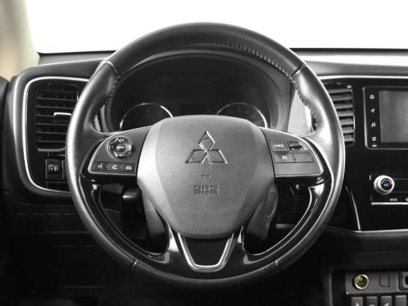 Mitsubishi Outlander III Рестайлинг 3 с пробегом 2021 года, цена 2 250 000 рублей, 77808 км, внедорожник, Автокод Объявления