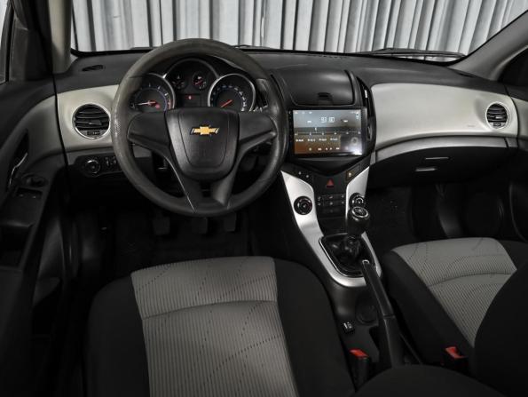 Chevrolet Cruze I Рестайлинг с пробегом 2015 года, цена 750 000 рублей, 227518 км, седан, Автокод Объявления