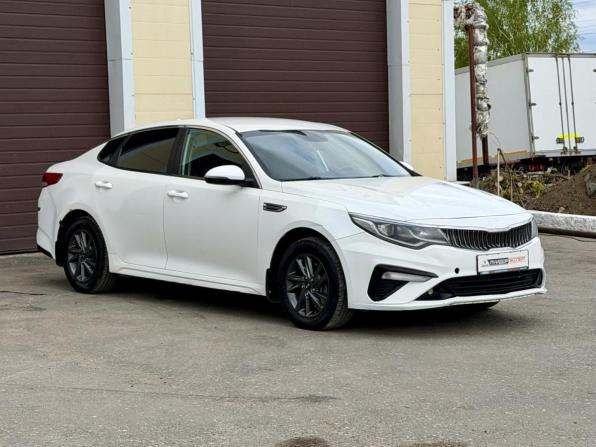 Kia Optima IV Рестайлинг с пробегом 2019 года, цена 1 095 000 рублей, 298124 км, седан, Автокод Объявления