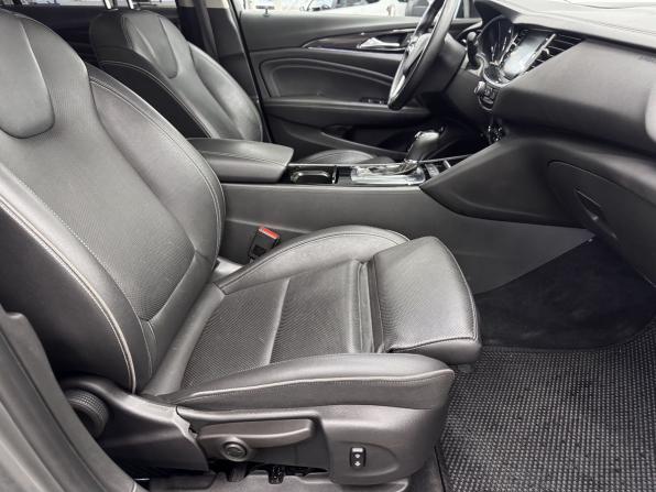 Opel Insignia II с пробегом 2018 года, цена 1 688 000 рублей, 136370 км, универсал, Автокод Объявления