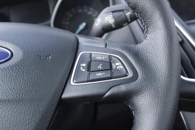 Ford Focus III Рестайлинг с пробегом 2018 года, цена 1 245 000 рублей, 177700 км, седан, Автокод Объявления