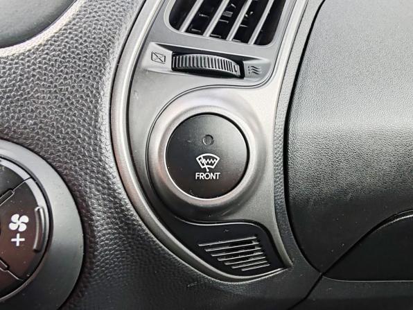 Hyundai ix35 I Рестайлинг с пробегом 2013 года, цена 1 399 000 рублей, 111311 км, внедорожник, Автокод Объявления