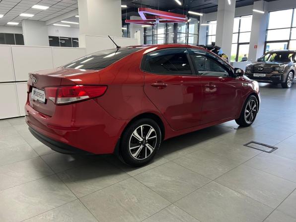 Kia Rio III Рестайлинг с пробегом 2015 года, цена 890 000 рублей, 190600 км, седан, Автокод Объявления