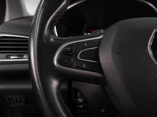 Renault Megane IV с пробегом 2016 года, цена 1 274 000 рублей, 212614 км, универсал, Автокод Объявления
