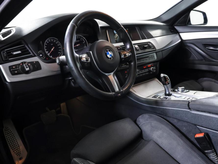 BMW 5 серии VI (F10/F11/F07) Рестайлинг Москва  - изображение 14