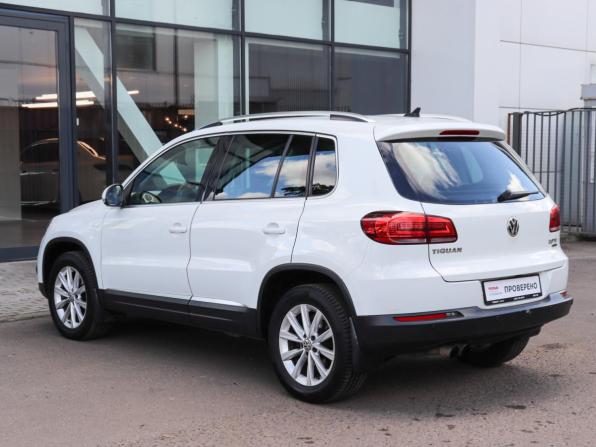 Volkswagen Tiguan I Рестайлинг с пробегом 2015 года, цена 1 599 000 рублей, 157454 км, внедорожник, Автокод Объявления