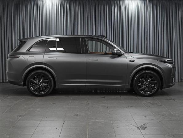 Li Auto (Lixiang) L7 I с пробегом 2023 года, цена 6 850 000 рублей, 38853 км, внедорожник, Автокод Объявления
