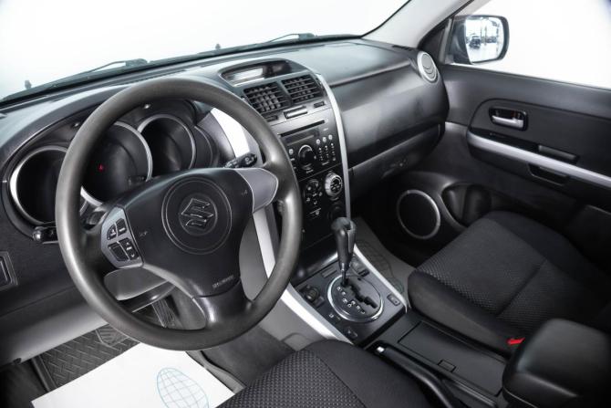 Suzuki Grand Vitara II с пробегом 2008 года, цена 699 000 рублей, 197584 км, внедорожник, Автокод Объявления