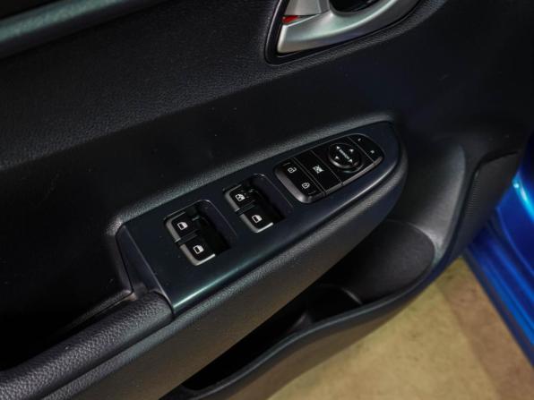 Kia Rio IV Рестайлинг с пробегом 2021 года, цена 1 589 000 рублей, 59520 км, седан, Автокод Объявления
