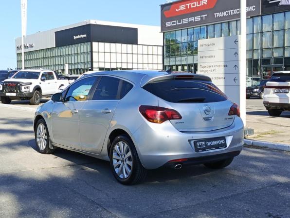 Opel Astra J с пробегом 2010 года, цена 616 000 рублей, 219600 км, хэтчбек, Автокод Объявления
