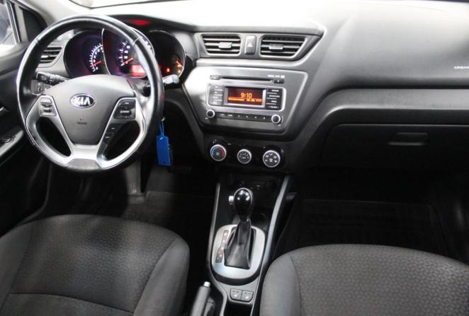 Kia Rio III Рестайлинг с пробегом 2015 года, цена 1 050 000 рублей, 72656 км, хэтчбек, Автокод Объявления