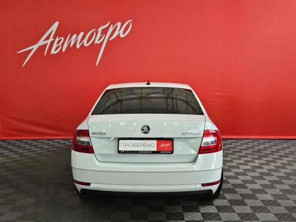 Skoda Octavia III (A7) Рестайлинг с пробегом 2020 года, цена 1 895 000 рублей, 41720 км, лифтбек, Автокод Объявления