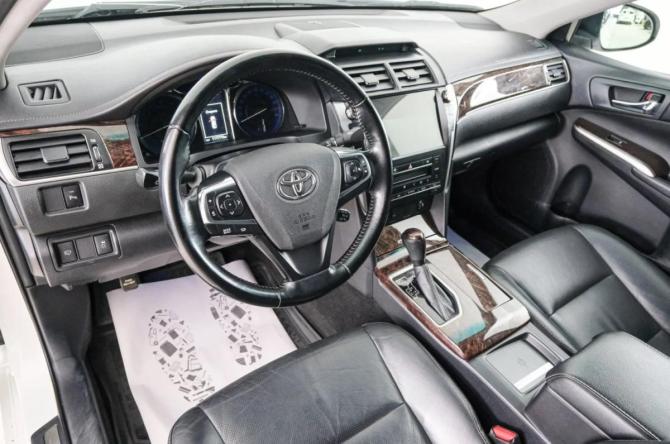 Toyota Camry VII (XV50) Рестайлинг 2 с пробегом 2017 года, цена 2 449 000 рублей, 119000 км, седан, Автокод Объявления