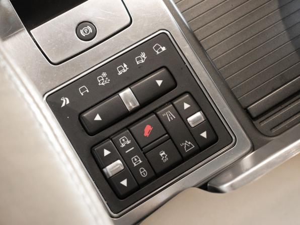 Land Rover Range Rover Sport I Рестайлинг с пробегом 2013 года, цена 1 770 000 рублей, 160726 км, внедорожник, Автокод Объявления