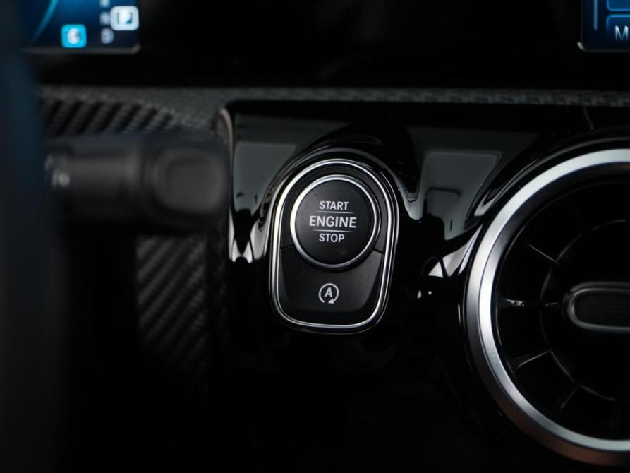 Mercedes-Benz A-Класс IV (W177) Москва  - изображение 22