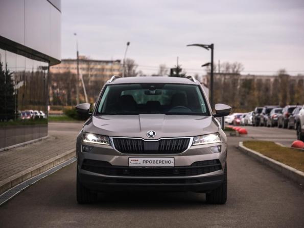 Skoda Karoq I с пробегом 2020 года, цена 2 449 000 рублей, 109210 км, внедорожник, Автокод Объявления