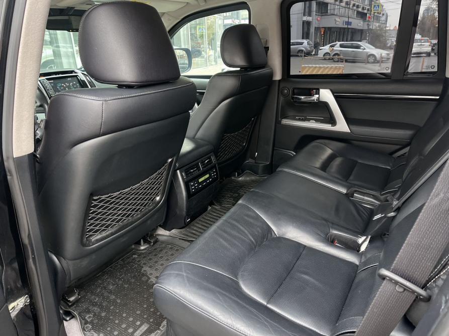 Toyota Land Cruiser 200 Series Рестайлинг 1 Ростов-на-Дону  - изображение 12