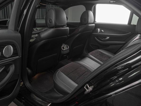 Mercedes-Benz E-Класс V (W213 S213 C238) с пробегом 2018 года, цена 3 699 000 рублей, 130211 км, седан, Автокод Объявления