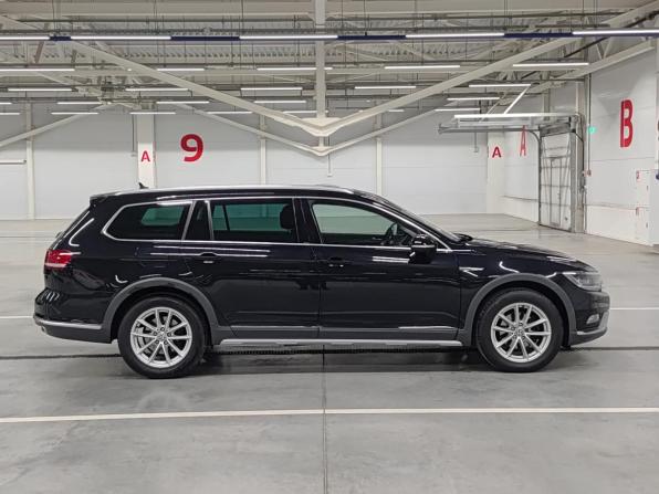 Volkswagen Passat B8 с пробегом 2018 года, цена 2 100 000 рублей, 155279 км, универсал, Автокод Объявления