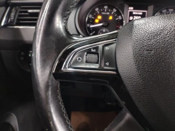 Skoda Octavia III (A7) с пробегом 2013 года, цена 933 000 рублей, 294581 км, лифтбек, Автокод Объявления