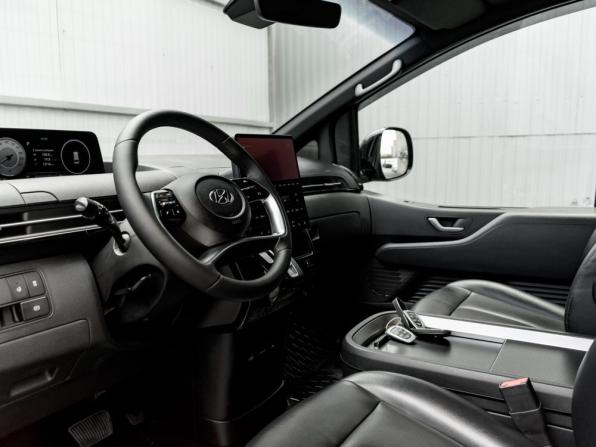 Hyundai Staria I с пробегом 2022 года, цена 4 060 000 рублей, 80330 км, минивэн, Автокод Объявления
