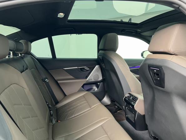 BMW 5 серии VIII (G60/G61/G68) с пробегом 2025 года, цена 9 250 000 рублей, 4526 км, седан, Автокод Объявления