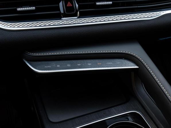FAW Bestune B70 I Рестайлинг с пробегом 2024 года, цена 3 249 000 рублей, 858 км, лифтбек, Автокод Объявления