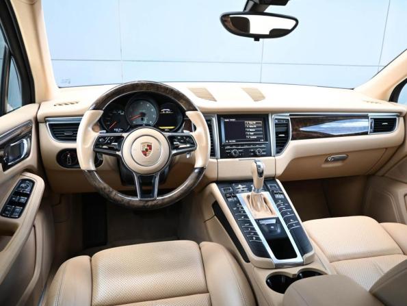 Porsche Macan I с пробегом 2015 года, цена 2 469 000 рублей, 109078 км, внедорожник, Автокод Объявления