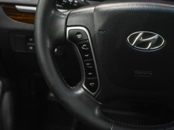 Hyundai Santa Fe II Рестайлинг с пробегом 2011 года, цена 1 349 000 рублей, 176286 км, внедорожник, Автокод Объявления