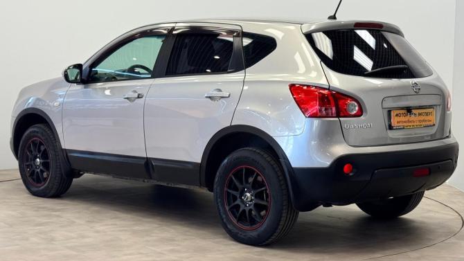 Nissan Qashqai I с пробегом 2009 года, цена 685 000 рублей, 346357 км, внедорожник, Автокод Объявления