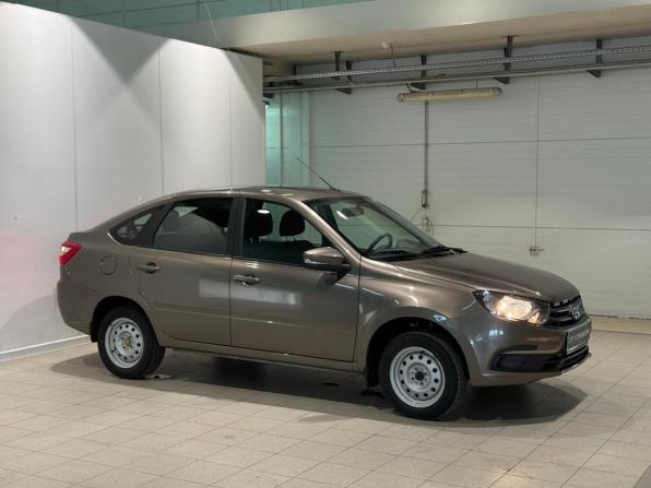 Lada (ВАЗ) Granta I Рестайлинг с пробегом 2025 года, цена 1 045 000 рублей, 20450 км, лифтбек, Автокод Объявления