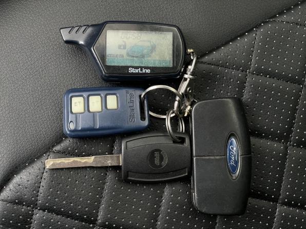 Ford C-MAX I Рестайлинг с пробегом 2007 года, цена 425 000 рублей, 264020 км, компактвэн, Автокод Объявления
