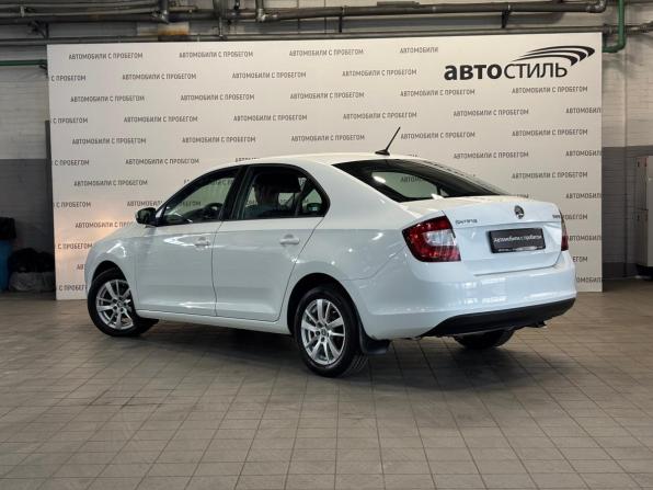 Skoda Rapid I Рестайлинг с пробегом 2018 года, цена 1 219 000 рублей, 106000 км, лифтбек, Автокод Объявления