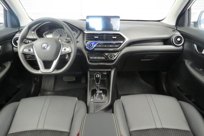 Changan Alsvin с пробегом 2024 года, цена 1 250 000 рублей, 5600 км, седан, Автокод Объявления