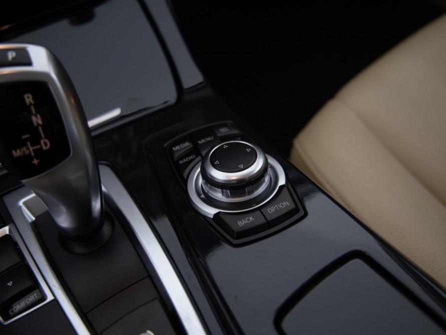 BMW 5 серии VI (F10/F11/F07) Рестайлинг Санкт-Петербург  - изображение 16