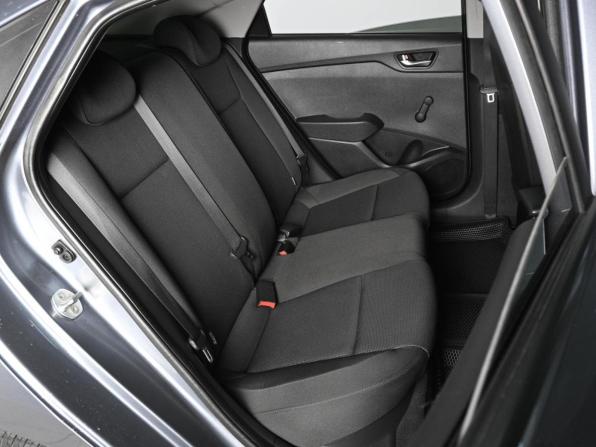 Hyundai Solaris II с пробегом 2017 года, цена 1 369 000 рублей, 57119 км, седан, Автокод Объявления