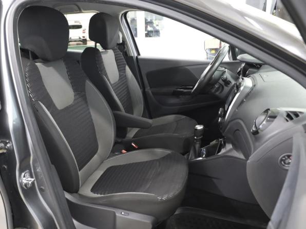 Renault Kaptur I с пробегом 2018 года, цена 1 578 750 рублей, 96838 км, внедорожник, Автокод Объявления