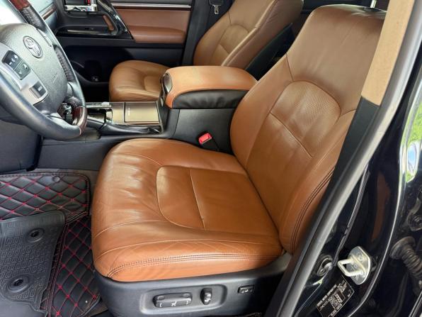 Toyota Land Cruiser 200 Series Рестайлинг 1 с пробегом 2014 года, цена 3 799 000 рублей, 217685 км, внедорожник, Автокод Объявления