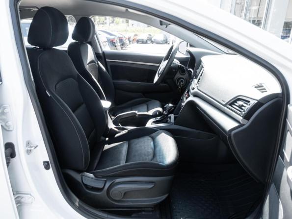 Hyundai Elantra VI (AD) с пробегом 2017 года, цена 1 188 000 рублей, 127944 км, седан, Автокод Объявления