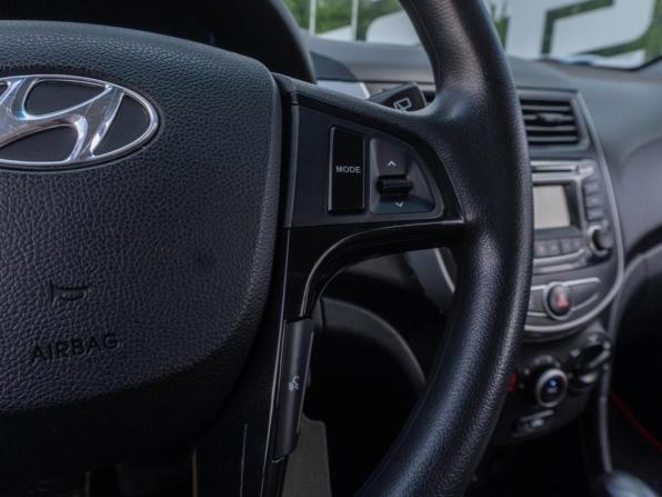 Hyundai Solaris I с пробегом 2013 года, цена 980 000 рублей, 108380 км, хэтчбек, Автокод Объявления