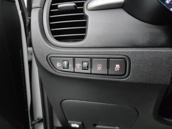 Kia Rio IV с пробегом 2019 года, цена 1 448 000 рублей, 115000 км, хэтчбек, Автокод Объявления